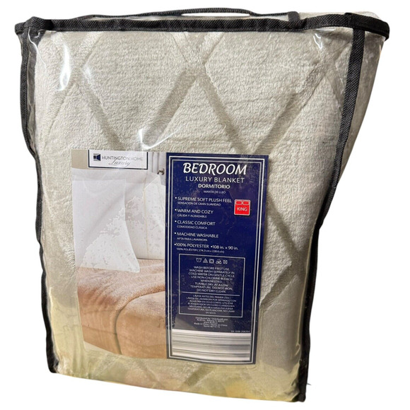 Luxurious Huntington Home King Gray Green Blanket Super Soft 100% Polyester NEW - Picture 4 of 10